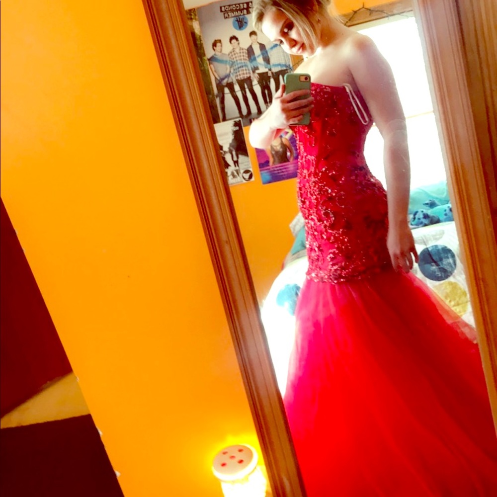 SHERRI HILL PROM DRESS
